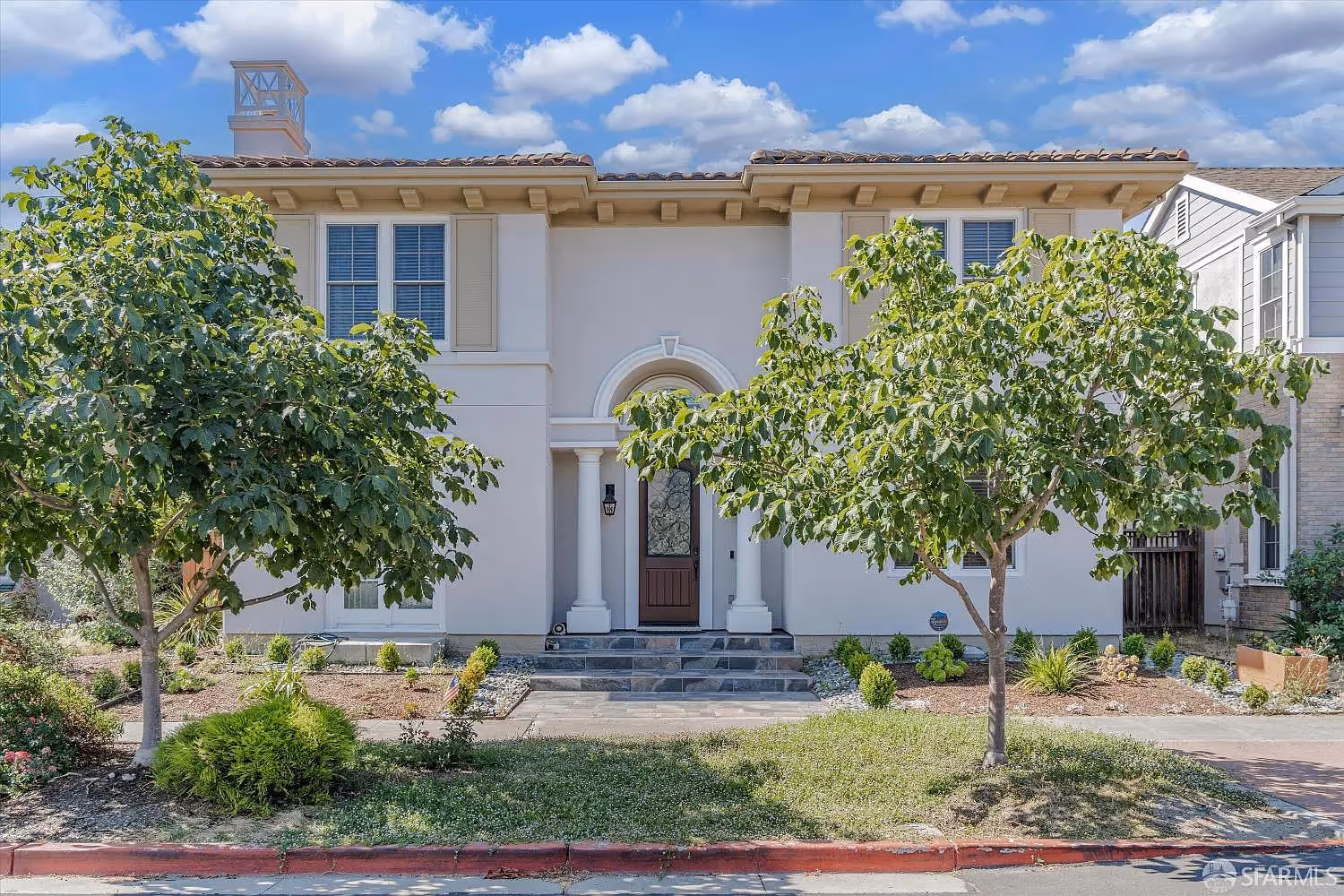 10 Jouett Sq, Alameda, CA 94501