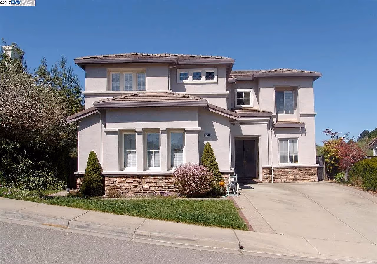 7520 Greenville Pl, Castro Valley, CA 94552